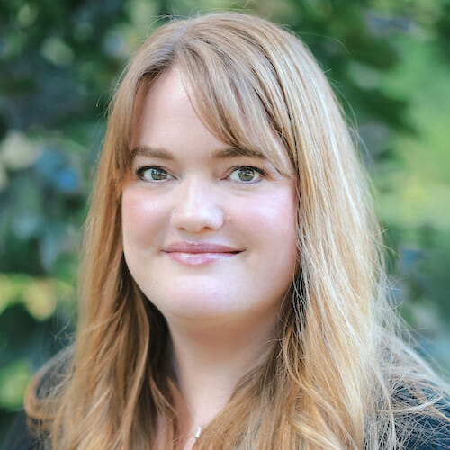 Beth Mueller headshot