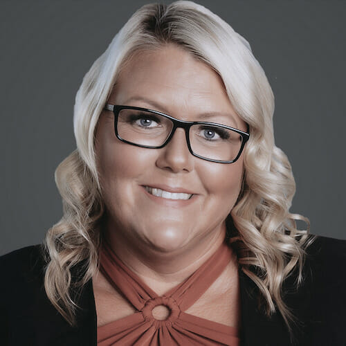 Brenda Brandl headshot