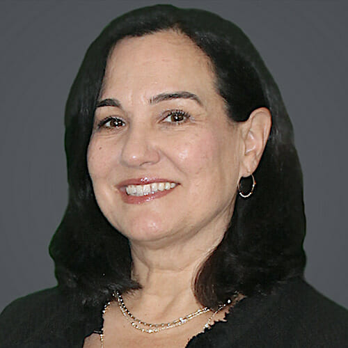 Dora Silvia headshot