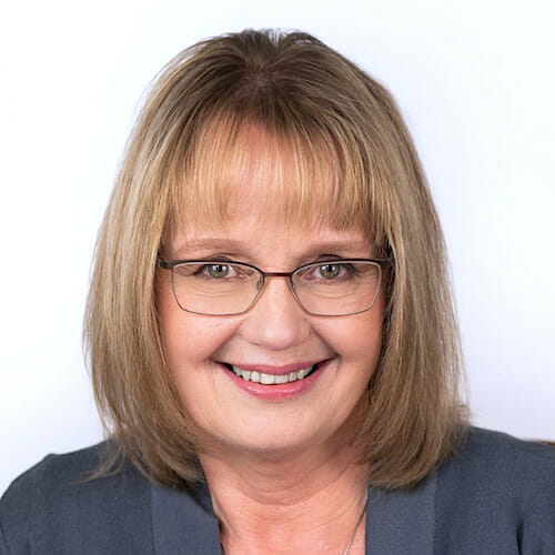 Kristine Theurer headshot